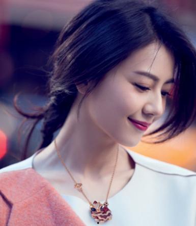 娱乐圈清新气质女星,娱乐圈气质女神风采独领风骚”