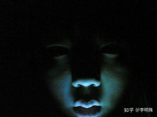 鬼光照片,探寻照片背后的超自然之谜